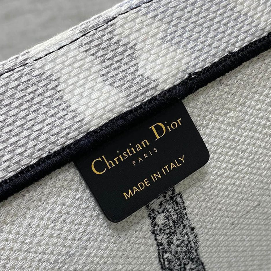Dior Eiffel Tower Tote Bag – Fake Bags by Pochettebag