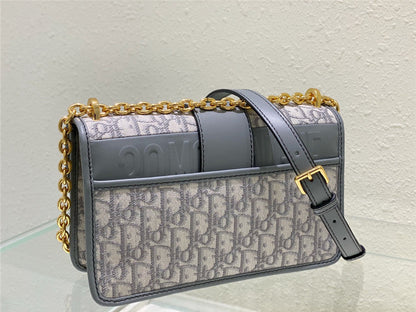 Dior Montaigne 30 Box Bag | Affordable Luxury Bags at Pochettebag