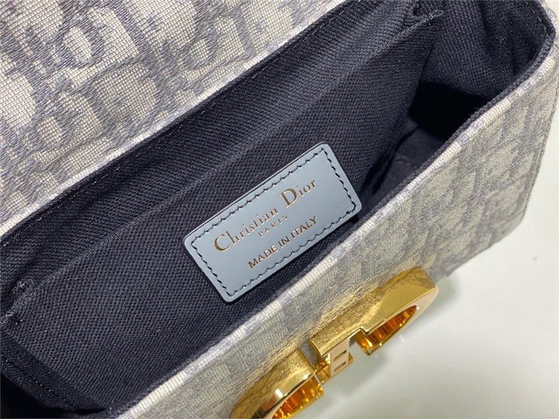 Dior Mini Montaigne 30 Box Bag | Affordable Luxury Bags at Pochettebag