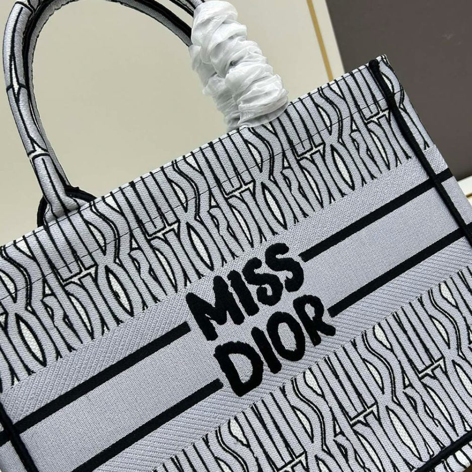 Dior Miss Dior Tote Bag – Fake Bags by Pochettebag