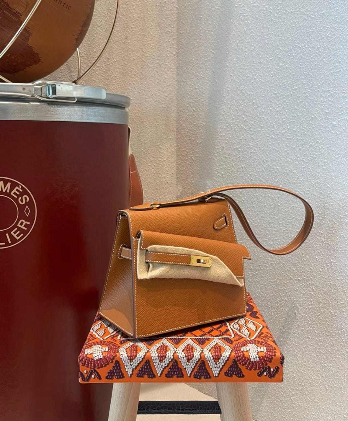 HERMES Inspired Limited Edition Kelly en Desordre shoulder bag in Gold Epsom leather with Gold hardware