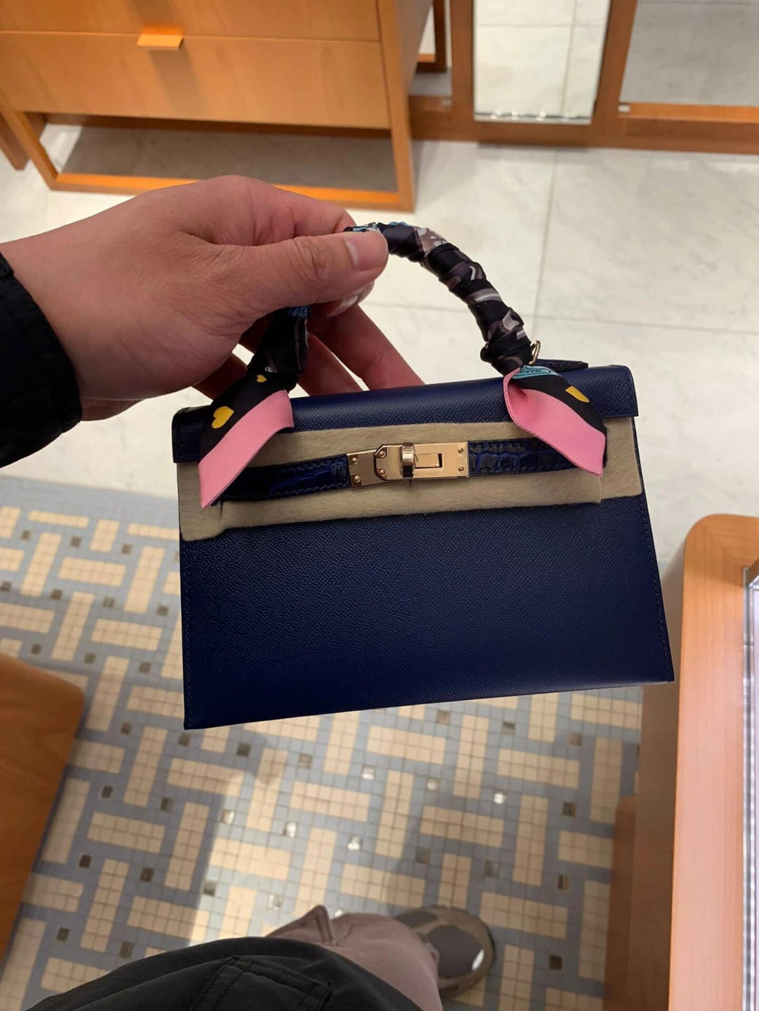 Hermes Inspired Kelly 25 Sellier Bleu Saphir Epsom Gold Hardware