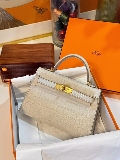 Hermes Inspired Kelly mini 22 Danse in ostrich