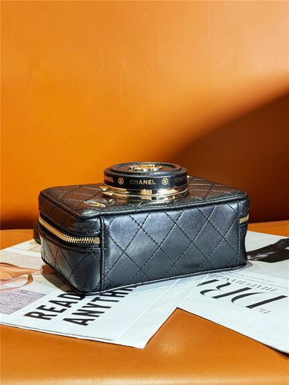 Chanel Inspired Camera Bag - Pochettereps