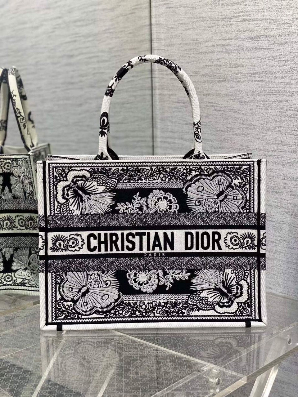 Christian Dior Book Tote Bag - AAA Bags at Pochettebag