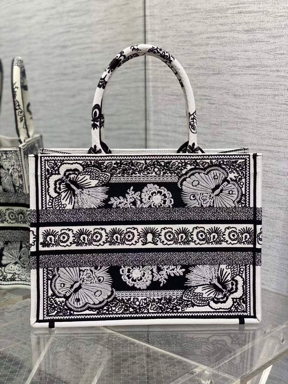 Christian Dior Book Tote Bag - AAA Bags at Pochettebag