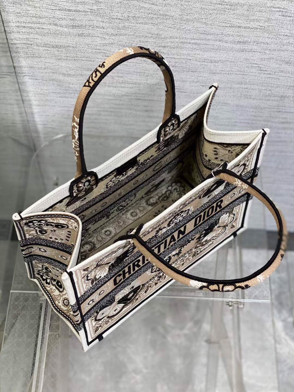 Christian Dior Book Tote Bag - AAA Bags at Pochettebag