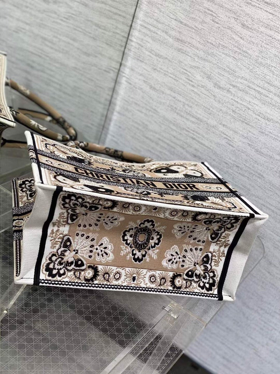 Christian Dior Book Tote Bag - AAA Bags at Pochettebag
