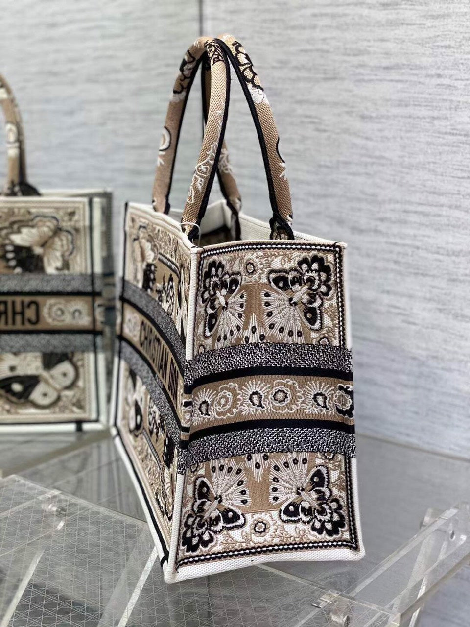 Christian Dior Book Tote Bag - AAA Bags at Pochettebag
